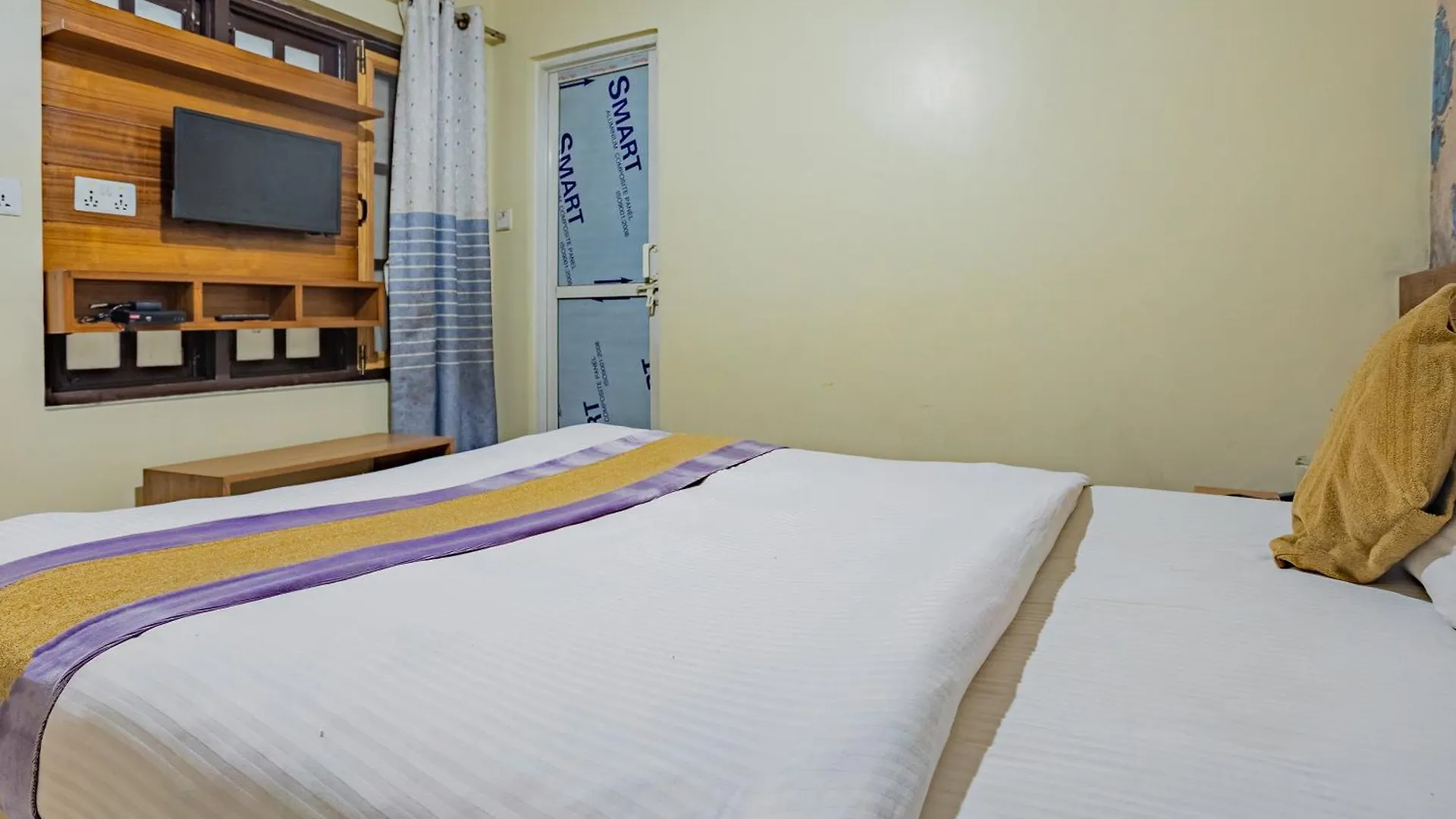 Oyo 821 Hotel Gauri カトマンズ 0*,  ネパール